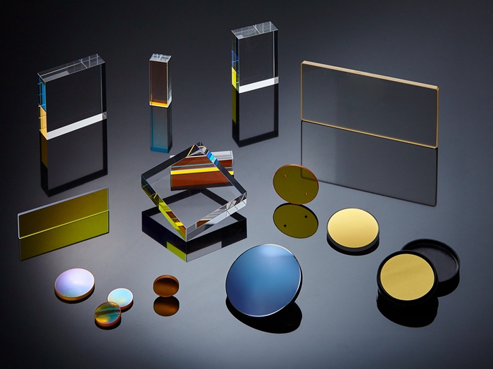  Cylindrical Lenses